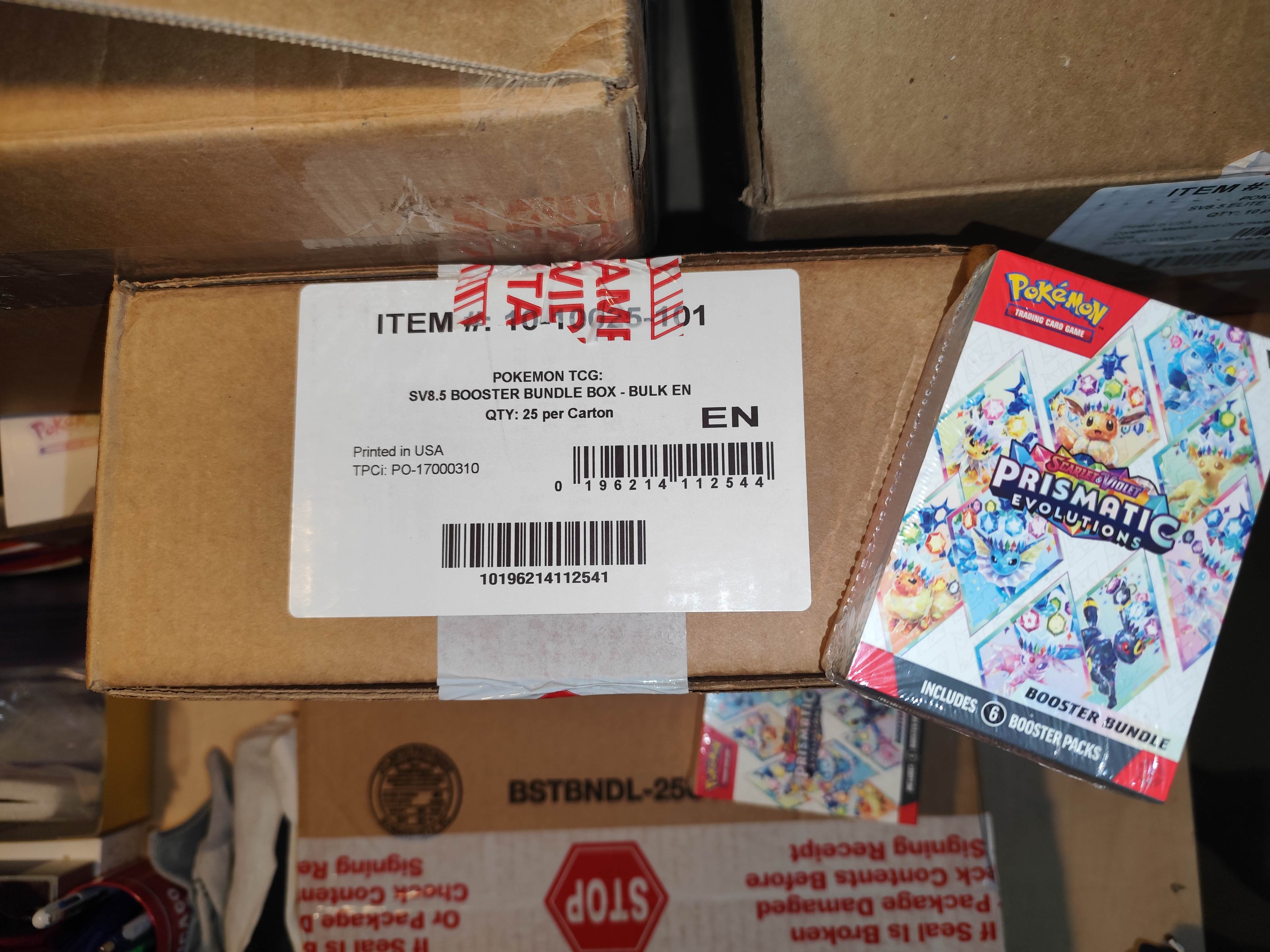 CASE sealed! PRISMATIC EVOLUTIONS booster bundle (25pcs)